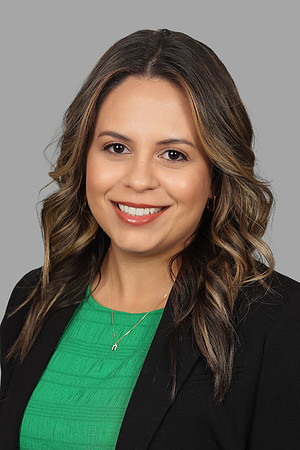 Nikki Diaz 3 Hilton Headshot Gray