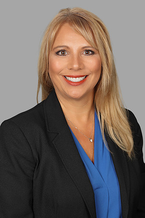 Jen Hilton Headshot Gray