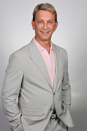 Jon 2 Hilton Headshot Gray