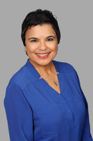 Elia 2 Hilton Headshot Gray