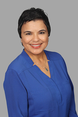 Elia 2 Hilton Headshot Gray