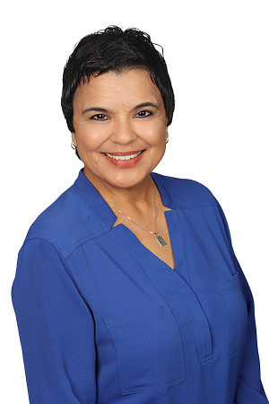 Elia 2 Hilton Headshot No BG
