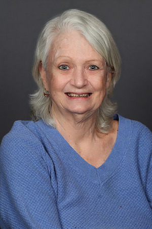 Betty Headshot-1