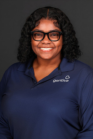 Della Greene Headshots-1
