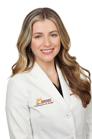 Ellie McMahon Suncoast Headshot White