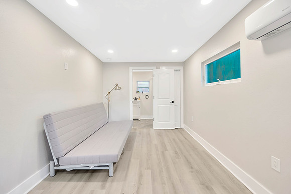 Onsite 3512 W. Santiago MIL Suite-10