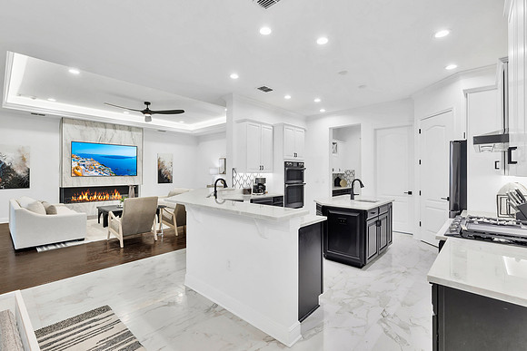 Sara Manns Harbor Dr.-20