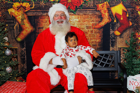 Live Oak Christmas December 14th 2024-18