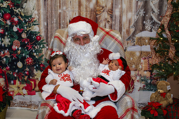 Mickey Keenan Pictures with Santa 2024-70