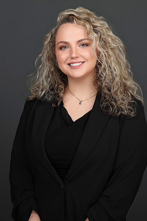 Advocate Nicole Zizich Headshot-2
