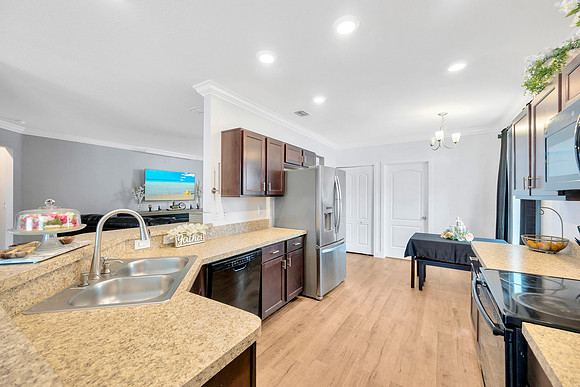Daniel Smith 6067 Silverdale Ave.-37