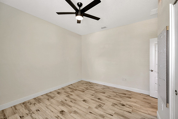 Brownlee 6518 Park Strand Dr.-14