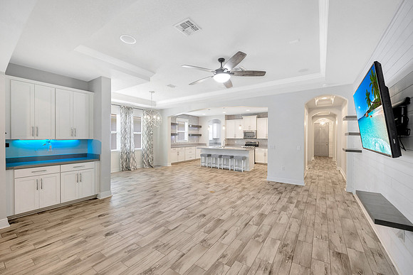 Brownlee 6518 Park Strand Dr.-54