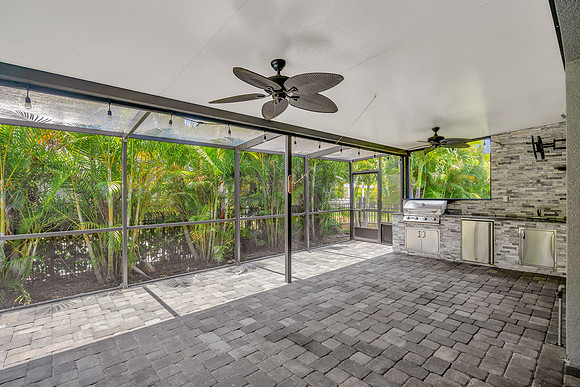 Brownlee 6518 Park Strand Dr.-59