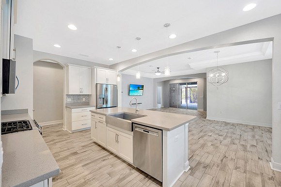 Brownlee 6518 Park Strand Dr.-53