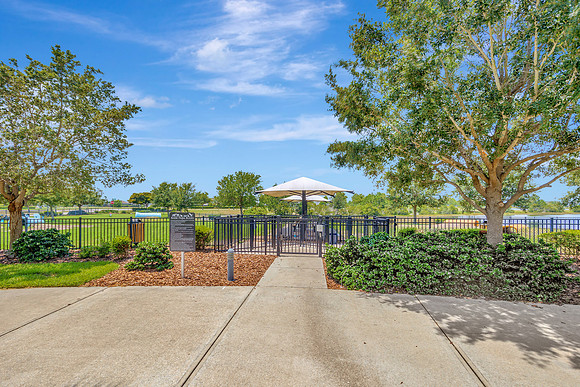 Brownlee 6518 Park Strand Dr.-75