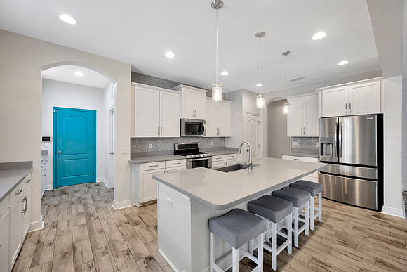 Brownlee 6518 Park Strand Dr.-48