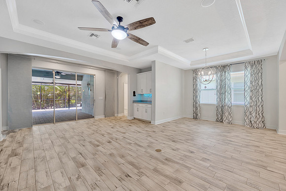 Brownlee 6518 Park Strand Dr.-46