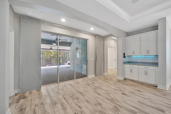 Brownlee 6518 Park Strand Dr.-42