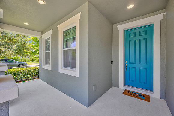 Brownlee 6518 Park Strand Dr.-68