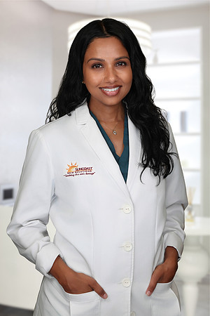 Dr. Viba Malaiyandi Headshot Office 2