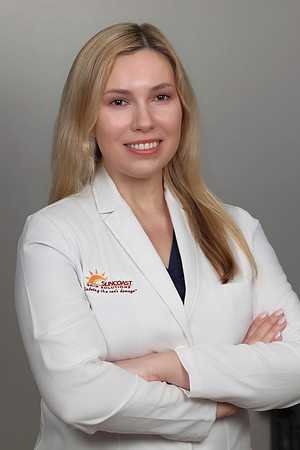 Suncoast Skin Dr. Markiza Cooper Headshots-5