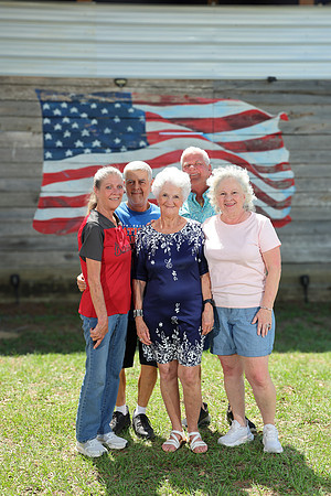 Long Family Portraits May 17th-3