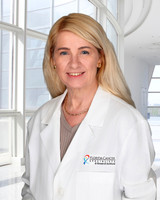 FCS Elke Friedman MD Headshot STT 2