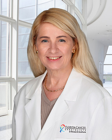 FCS Elke Friedman MD Headshot STT 1