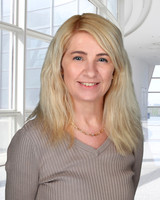 FCS Elke Friedman MD Headshot STT 4