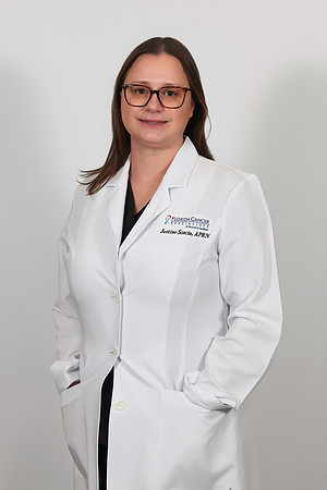 FCS Justine Soscia Headshot-1