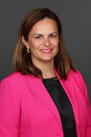 Paula Kanne Moffitt Headshot 2025-1