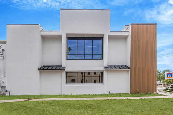 Tampa Constructors 2111 W. Swann Ave.-6
