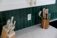 UR Cabinets CFL Eden Roc Cir Details-15