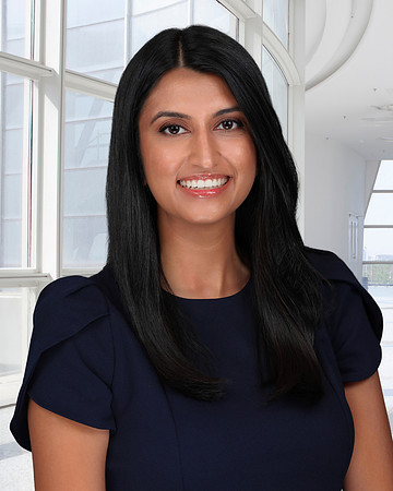 FCS Arushi Thaper MD Headshot 3