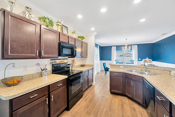 Daniel Smith 6067 Silverdale Ave.-41