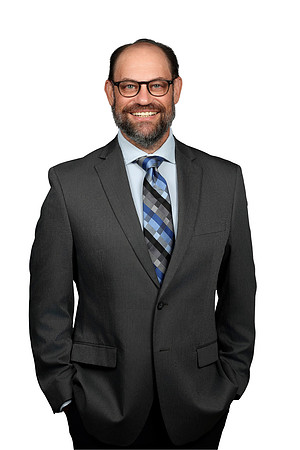 Lowell Walters Headshot White 3