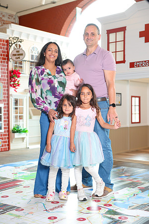 Fatima Family Portraits Tampa Fire Museum Edit-15