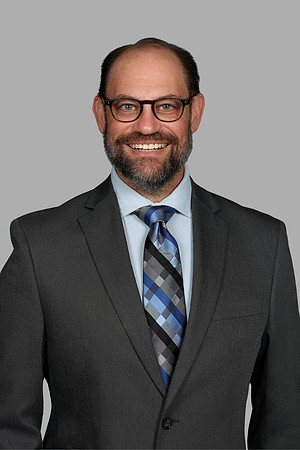 Lowell Walters Headshot Gray 1