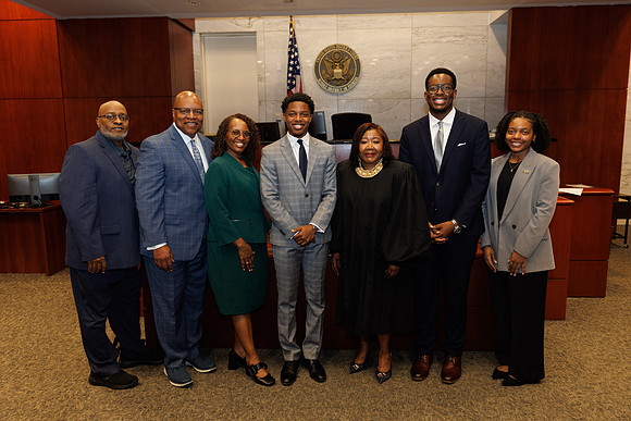Robert Morris Swear In Tampa-214