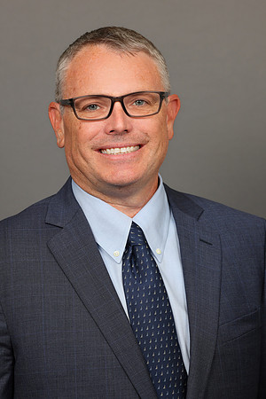 Robert Business Headshots-5