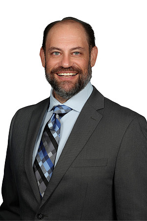 Lowell Walters Headshot White 7