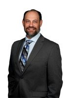 Lowell Walters Headshot White 6