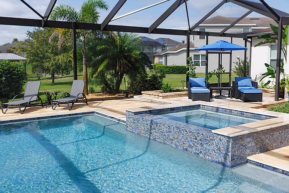 Larsen's Merz Pool Riverview Details-34
