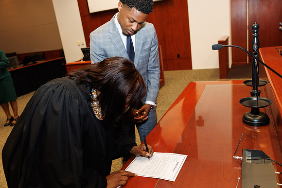 Robert Morris Swear In Tampa-265