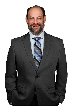 Lowell Walters Headshot White 8