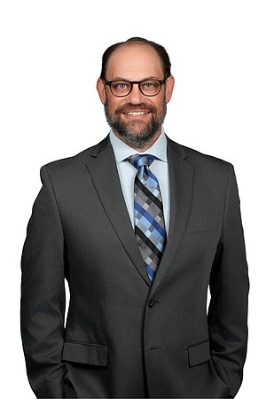 Lowell Walters Headshot White 2