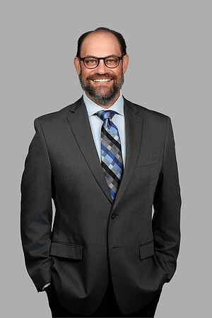 Lowell Walters Headshot Gray 3