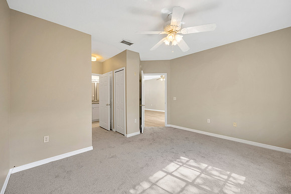 Zoey 9507 Grovesdale Cir #201-19
