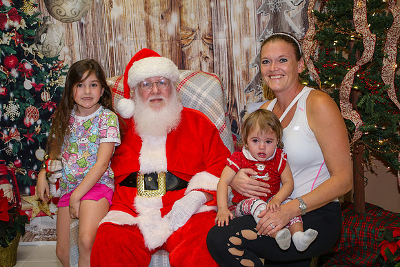 Mickey Keenan Pictures with Santa 2024-43